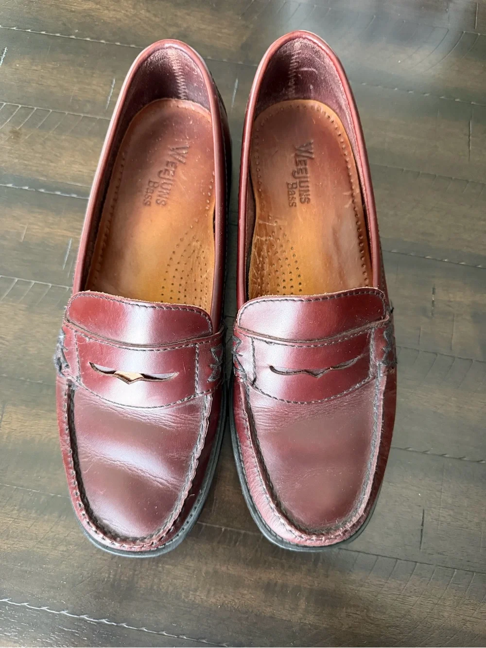 Bass Weejuns Katherine burgundy leather penny loafers